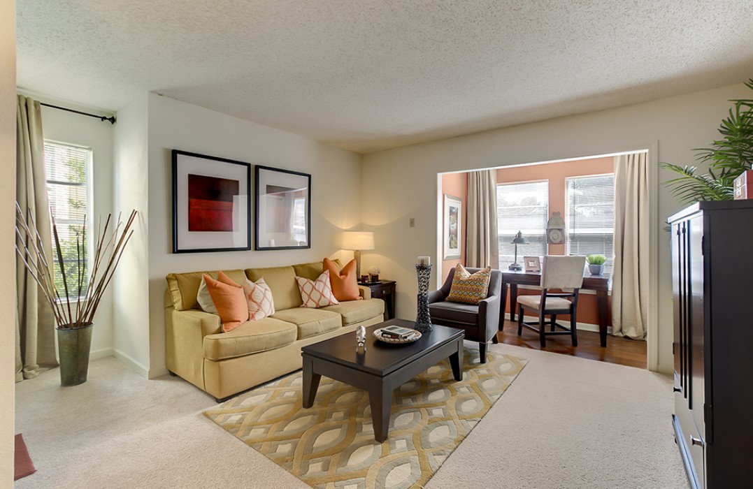 Sugar Mill East Apartments in Kenner, LA Studio, 1 & 2 Bedroom Apartments For Rent 1st Lake